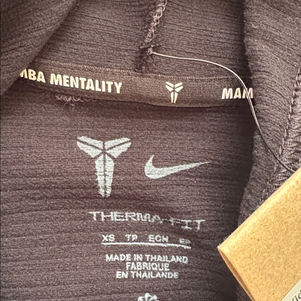 70% off Nike mamba mentality Black Hooded Sweatshirt with Logo kids size XSmall - Picture 8 of 10